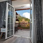 Famissi Eden Hotel