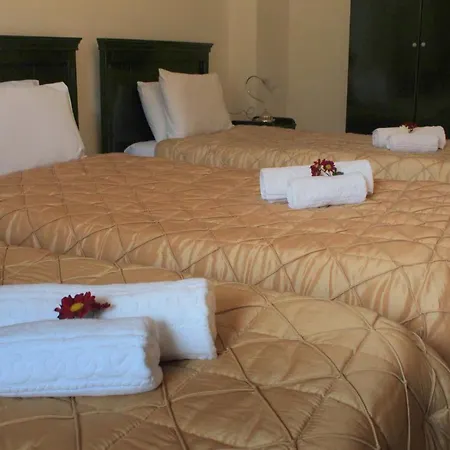 Hotel Famissi Eden