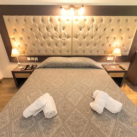 Famissi Eden Καλαμπάκα