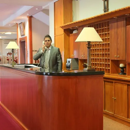 Ξενοδοχείο Famissi Eden Καλαμπάκα