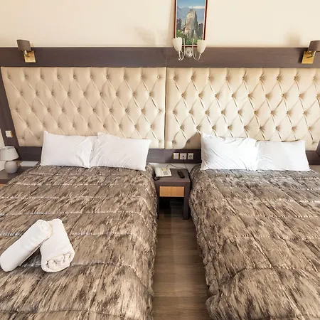Famissi Eden Hotel