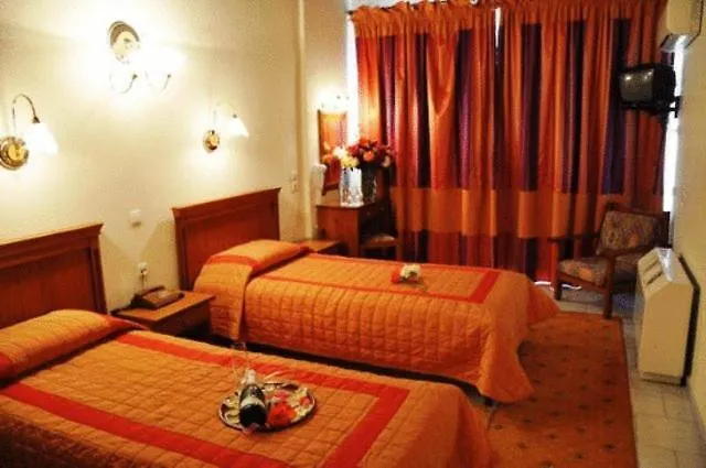 Famissi Eden 4* Kalampáka