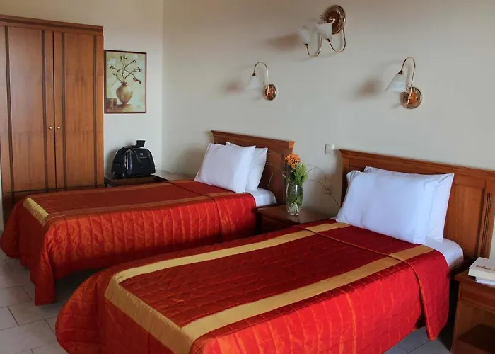 Famissi Eden Hotel 4*