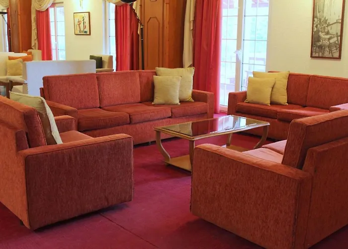 Famissi Eden Hotel 4*