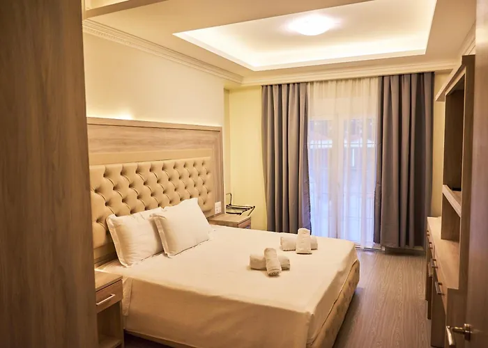 Famissi Eden Kalampáka